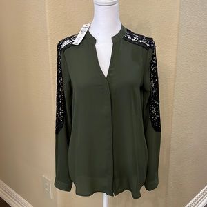 Express collarless portifino NWT long sleeve hunter green top.  sz XS